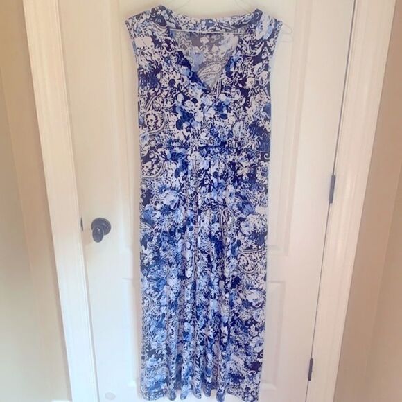 Beautiful blue Floral maxi dress - Picture 1 of 3